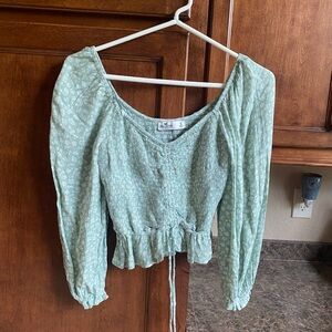 Women’s Hollister Top